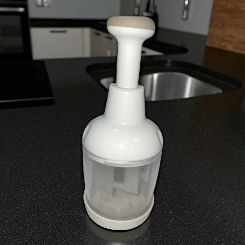 Pampered Chef Food Chopper 2585 Manual Processor Rotating Blades Cover Stainless